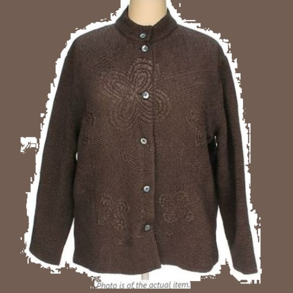 Elegant Silky Embossed Lightweight Reversible Jack